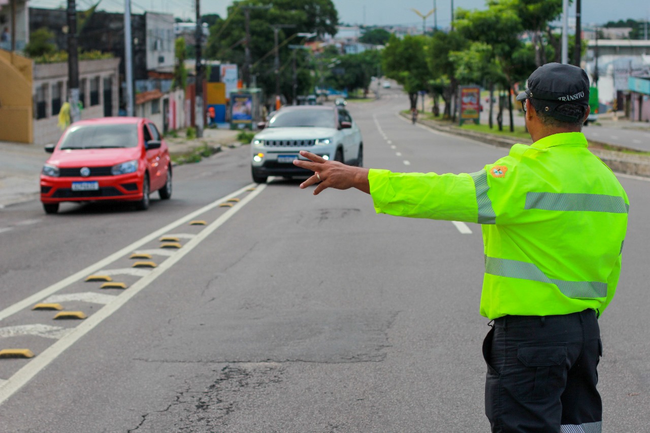Confira o esquema de trânsito e transporte para desfiles das escolas de ...